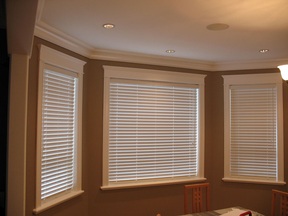 What To Consider When Going For Faux Wood Blinds