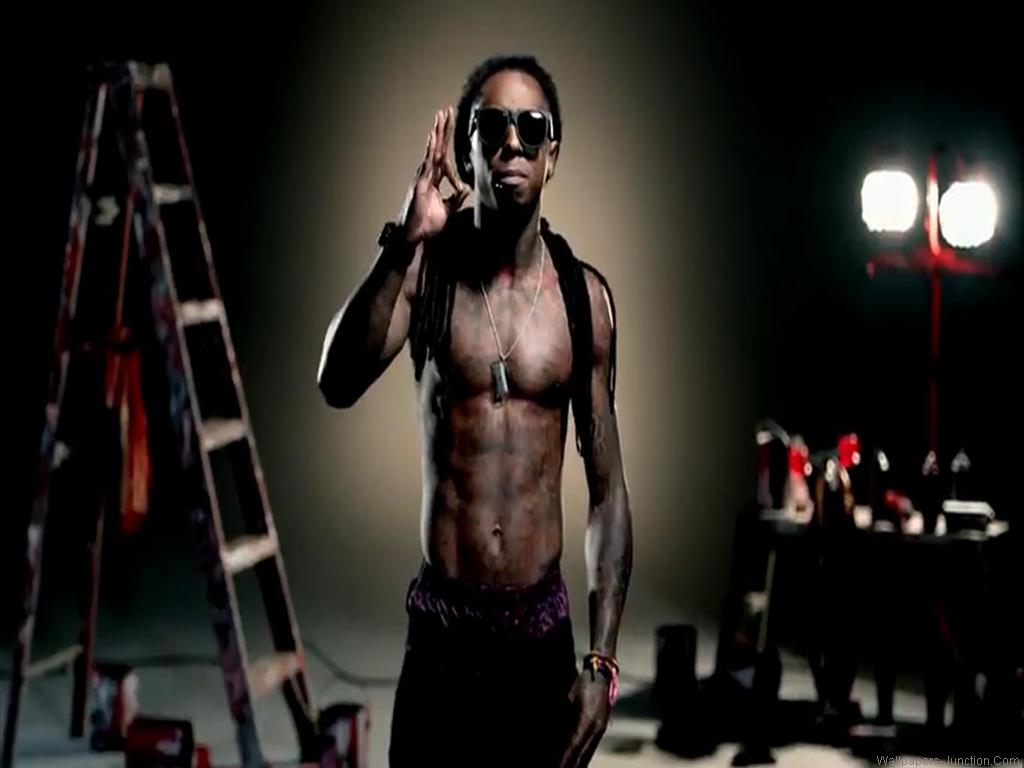 Jr better known by his stage name Lil Wayne is an American rapper 1024x768