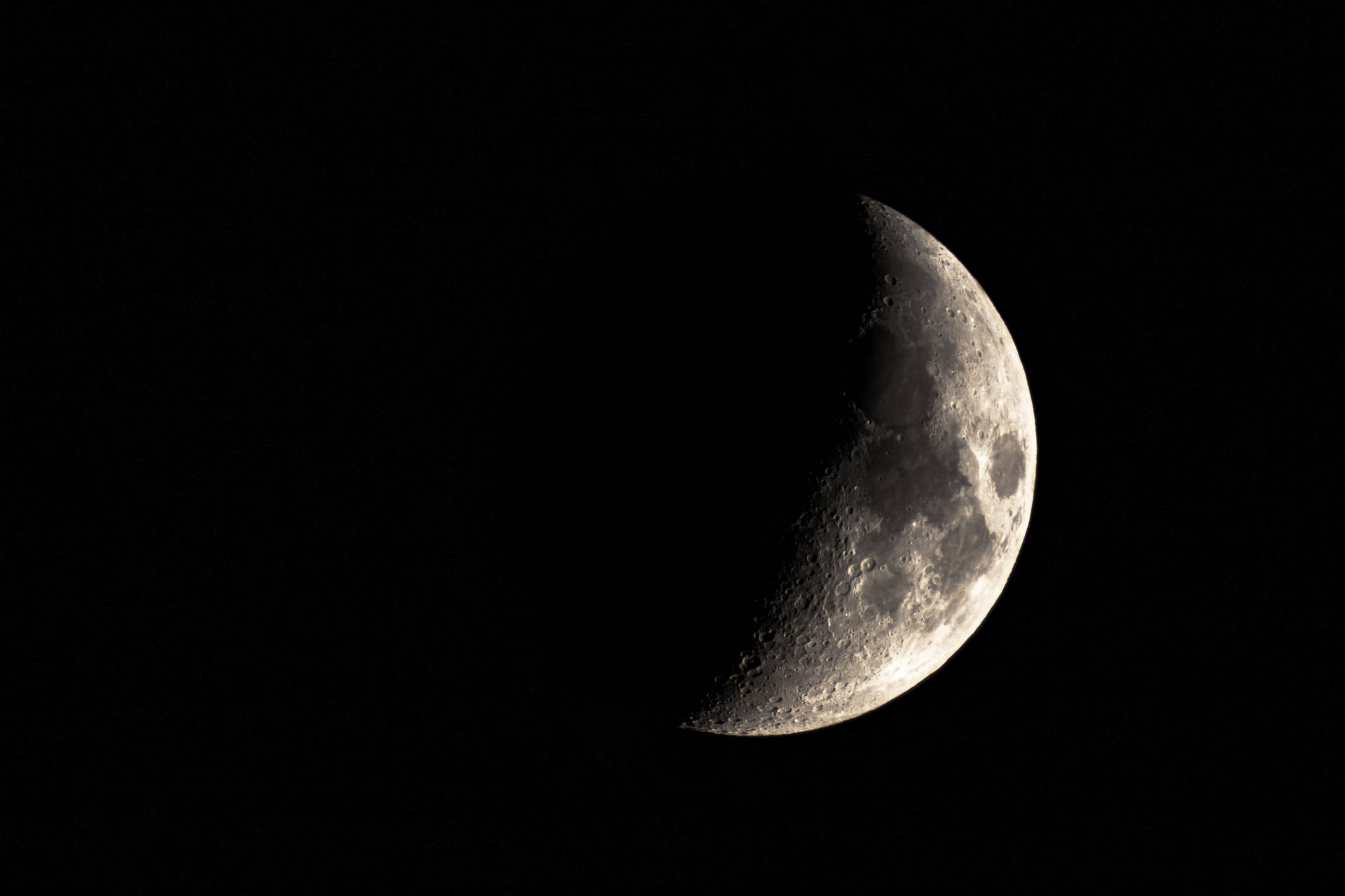 Aesthetic Moon Wallpaper
