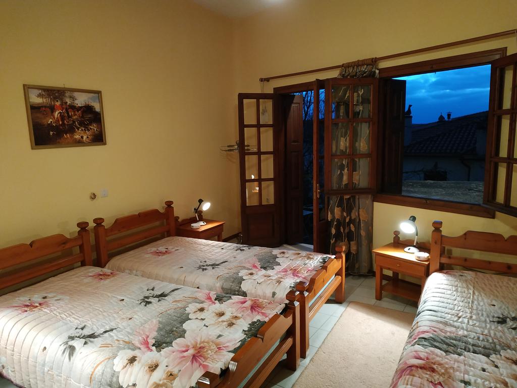 Guesthouse Piso Alonia Arachova Greece Booking
