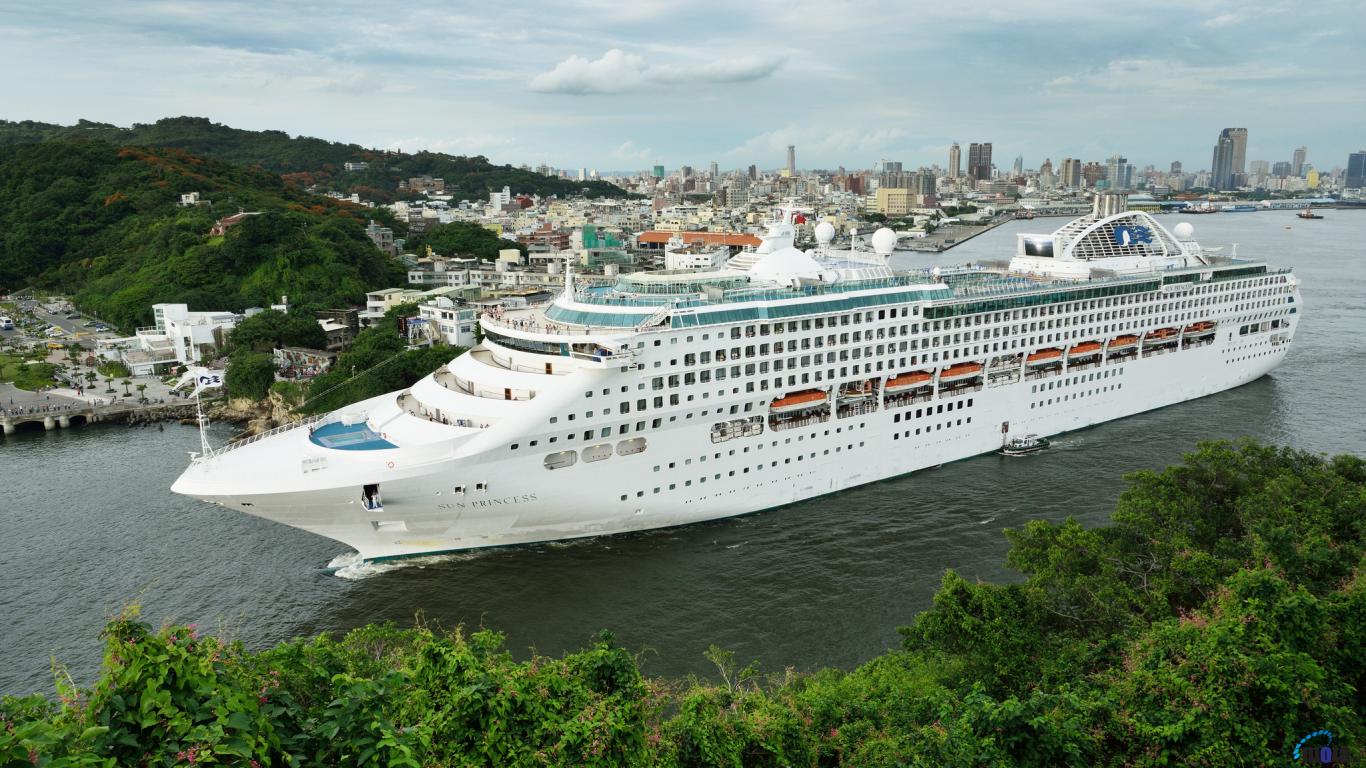 Wallpaper Sun Princess Cruise Ship Sails X