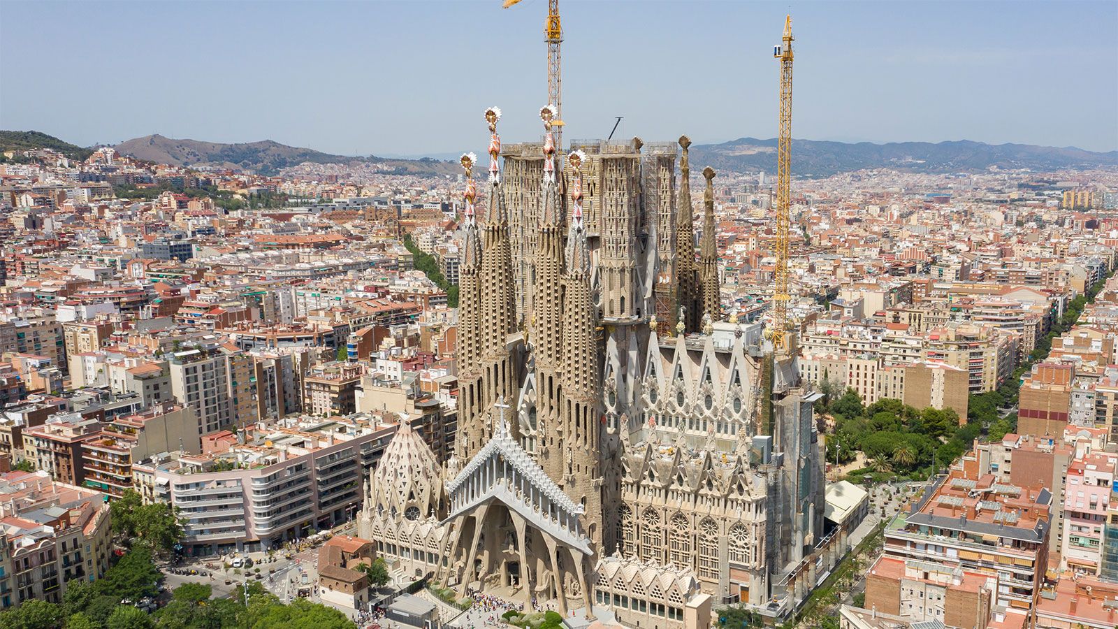 La Sagrada Familia Wallpaper