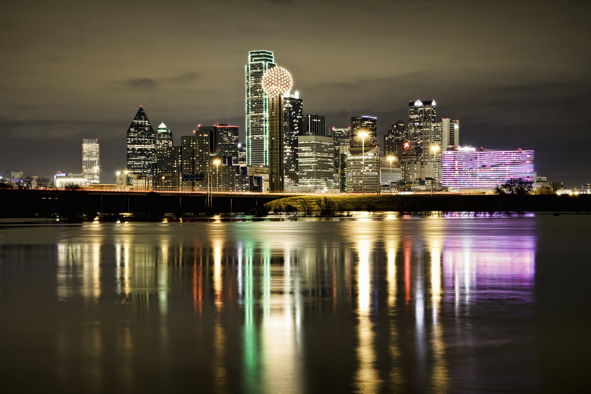Dallas Texas Skyline Omni   wallpaper