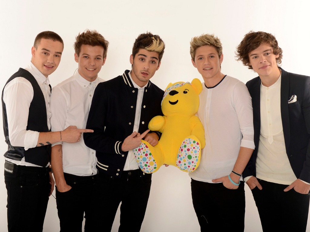 One Direction with yellow teddy Wallpaper hd background   HD 1024x768
