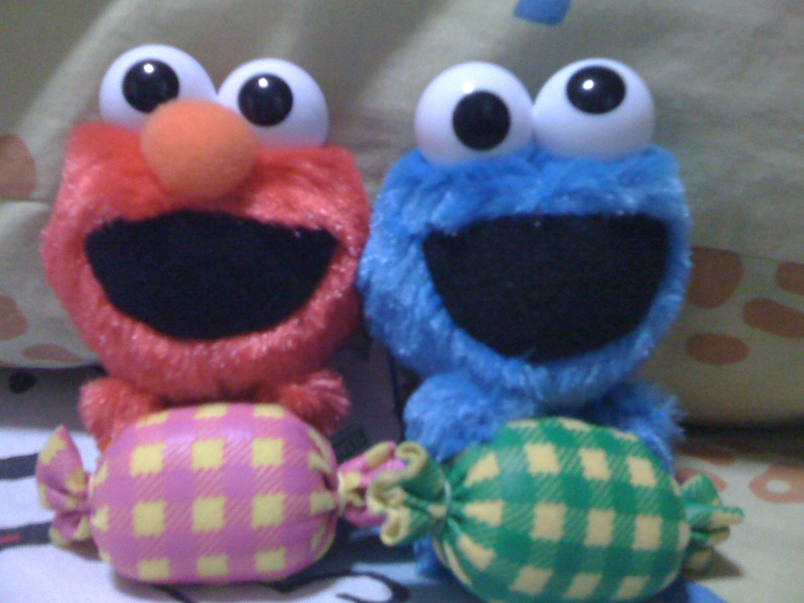 Cookie Monster And Elmo Wallpaper In