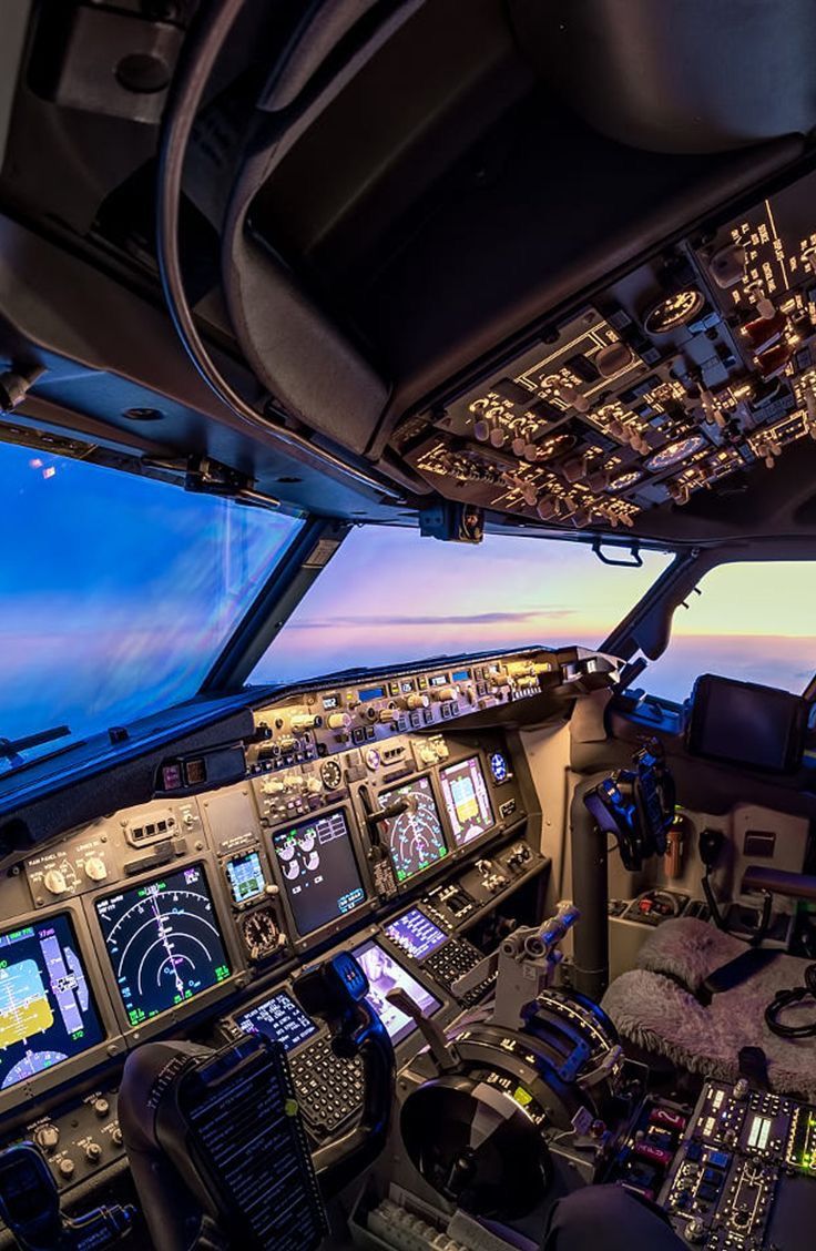 B737 Cockpit Airplane Wallpaper Pilot Boeing