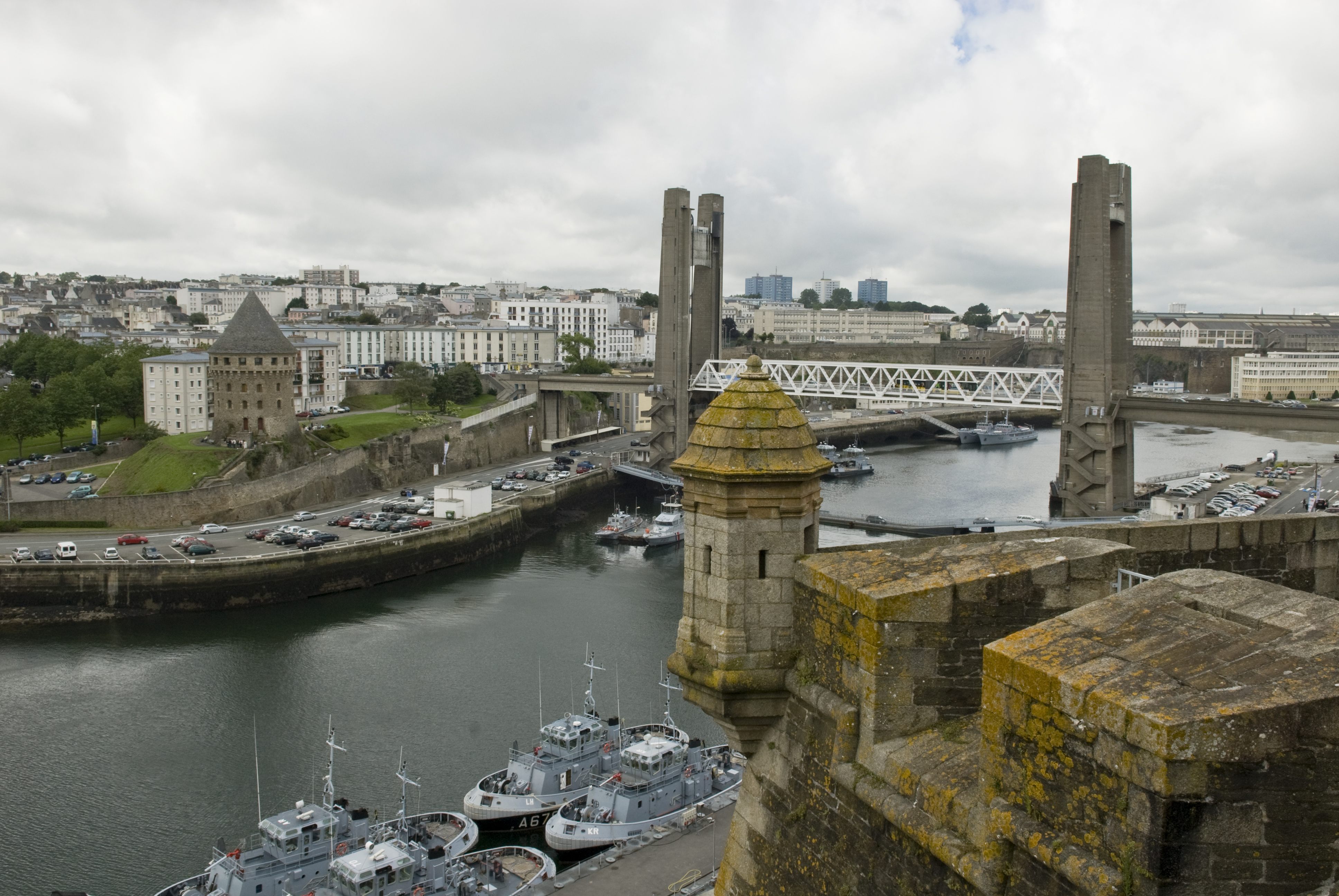 Brest Wallpaper And Background Image
