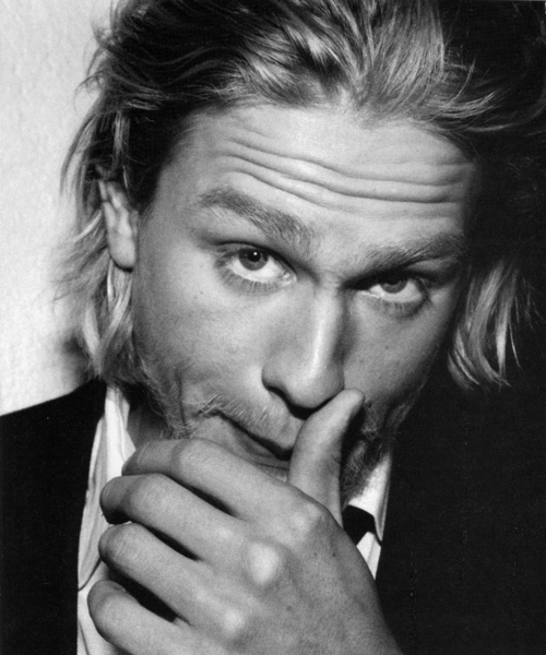 Charlie Hunnam Sons Of Anarchy Photo
