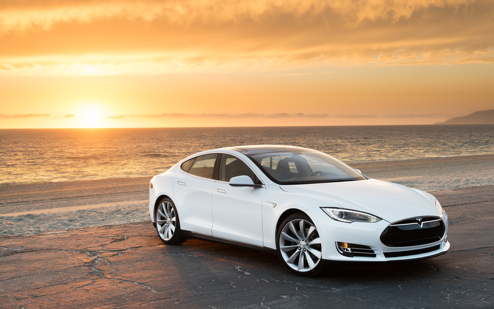 White Tesla Model S Wallpaper HD