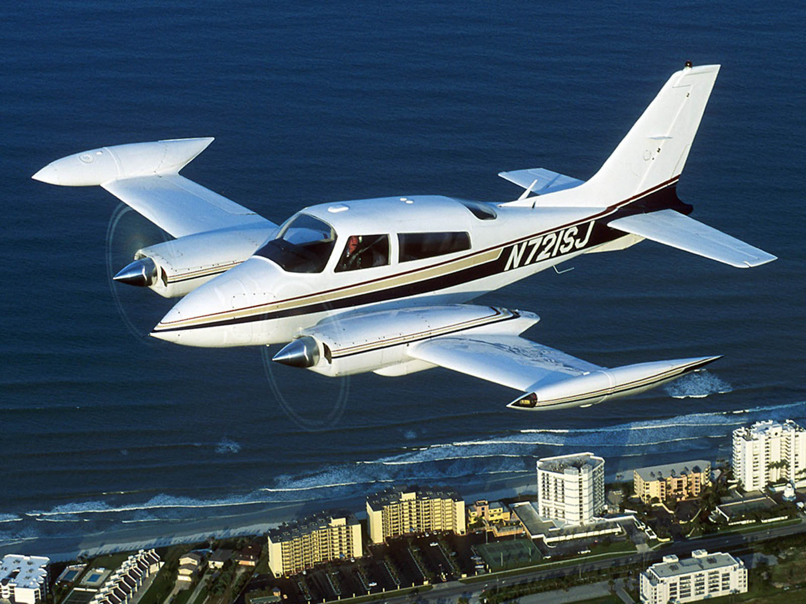 Cessna Aircraft Wallpaper Image Photos And Pictures For