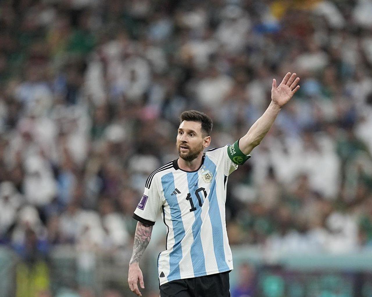 Messi Likened To Skiing Great Alberto Tomba By Poland Coach The Star