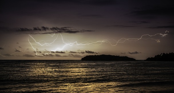 Cerro Gordo Puerto Rico Lightning Traveler Photo Contest