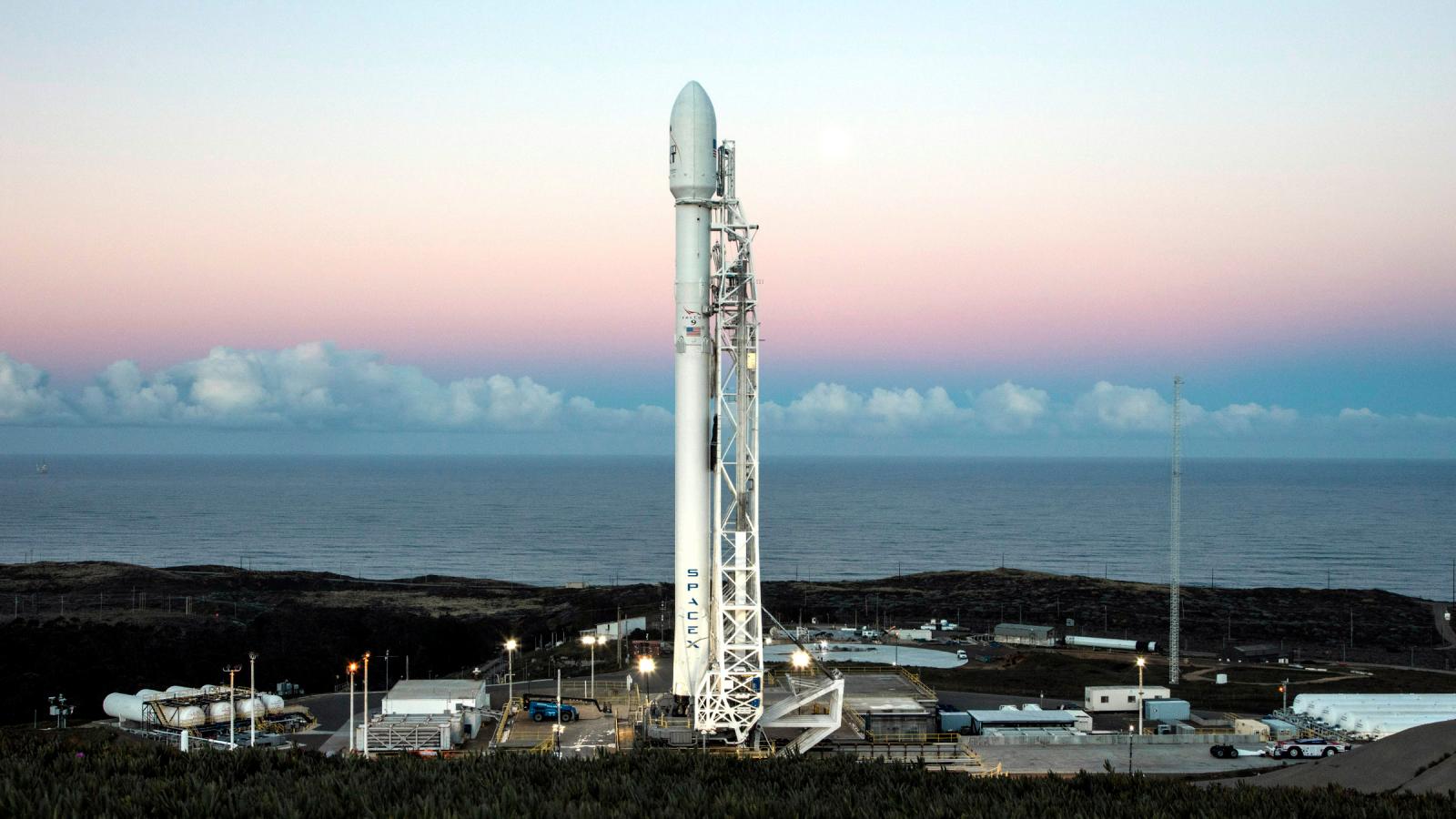 Livestream Watch Spacex Launch A Satellite On The Redesigned