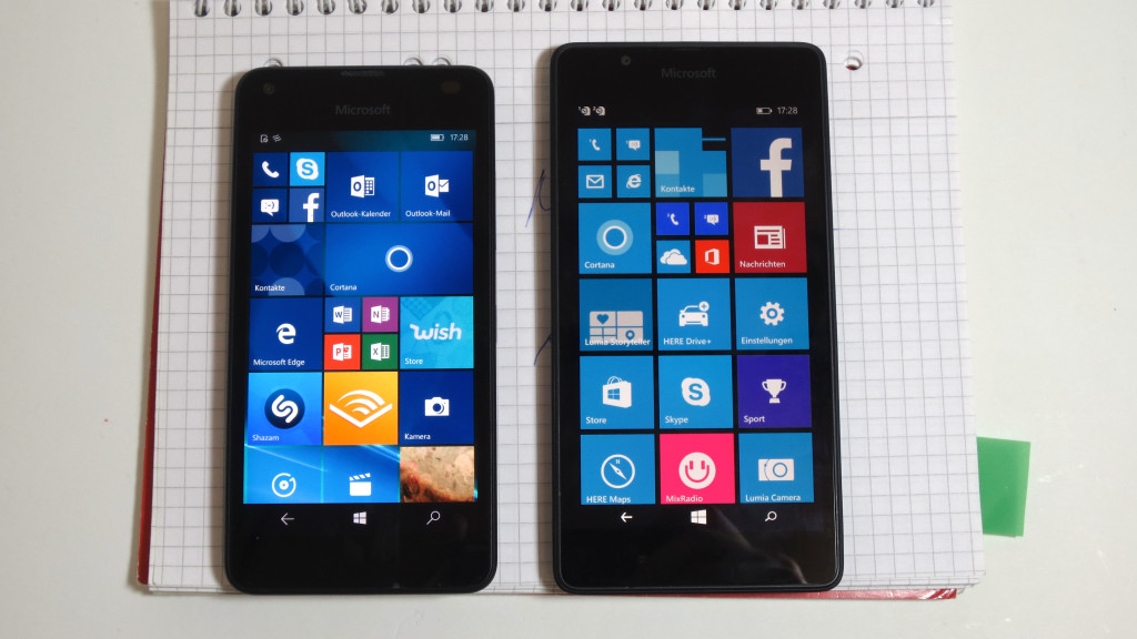 Links Das Lumia Mit Zoll Display Rechts