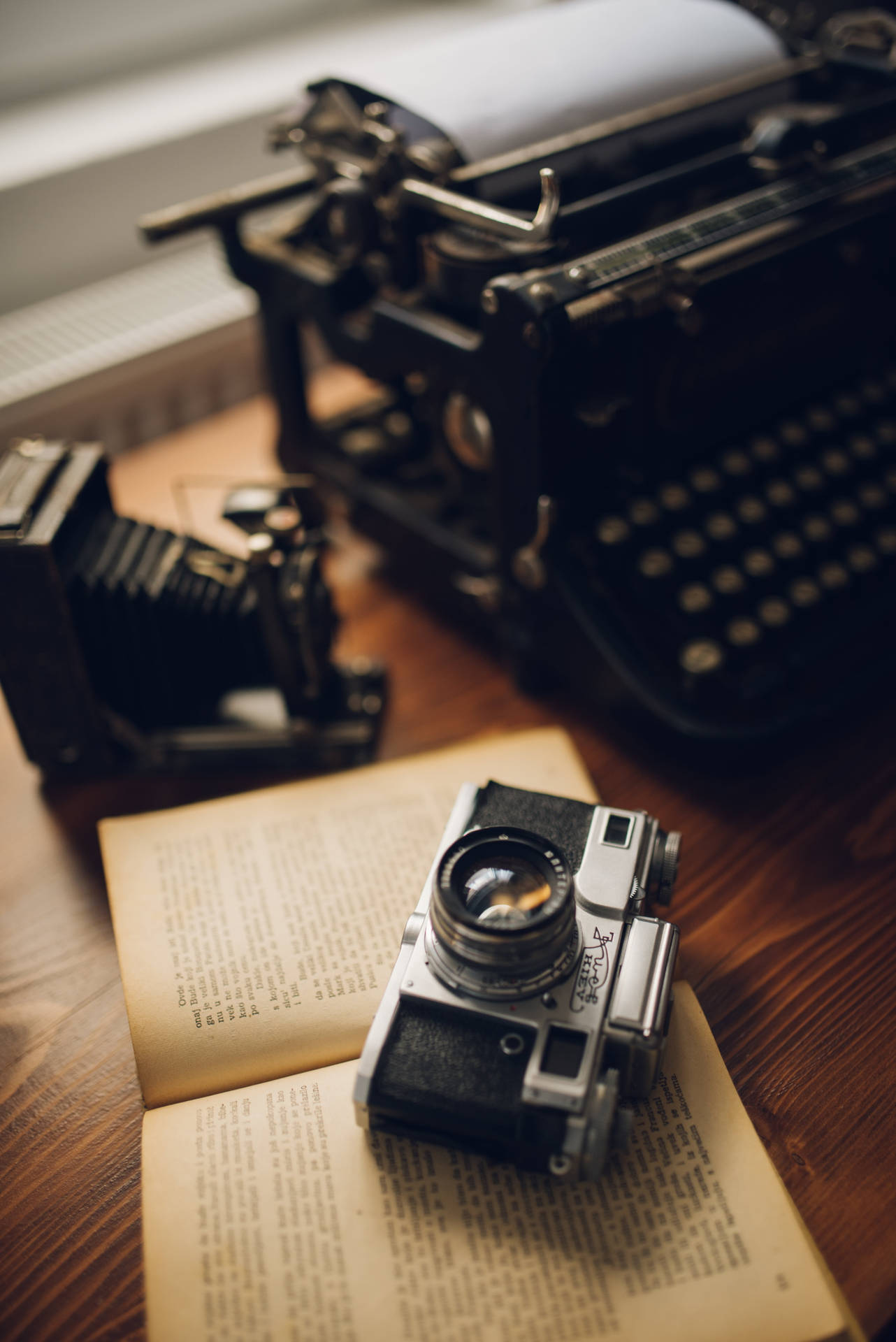 Book Aesthetic Background Wallpaper