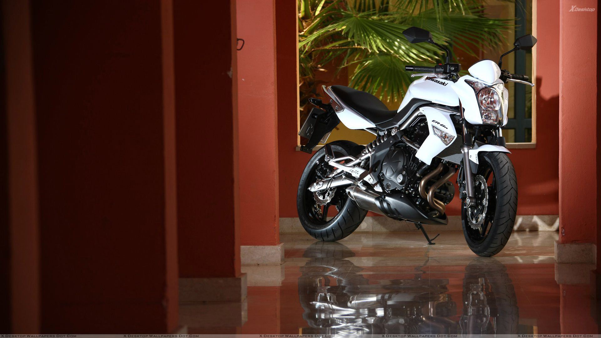 Kawasaki Ninja 650r In White Wallpaper