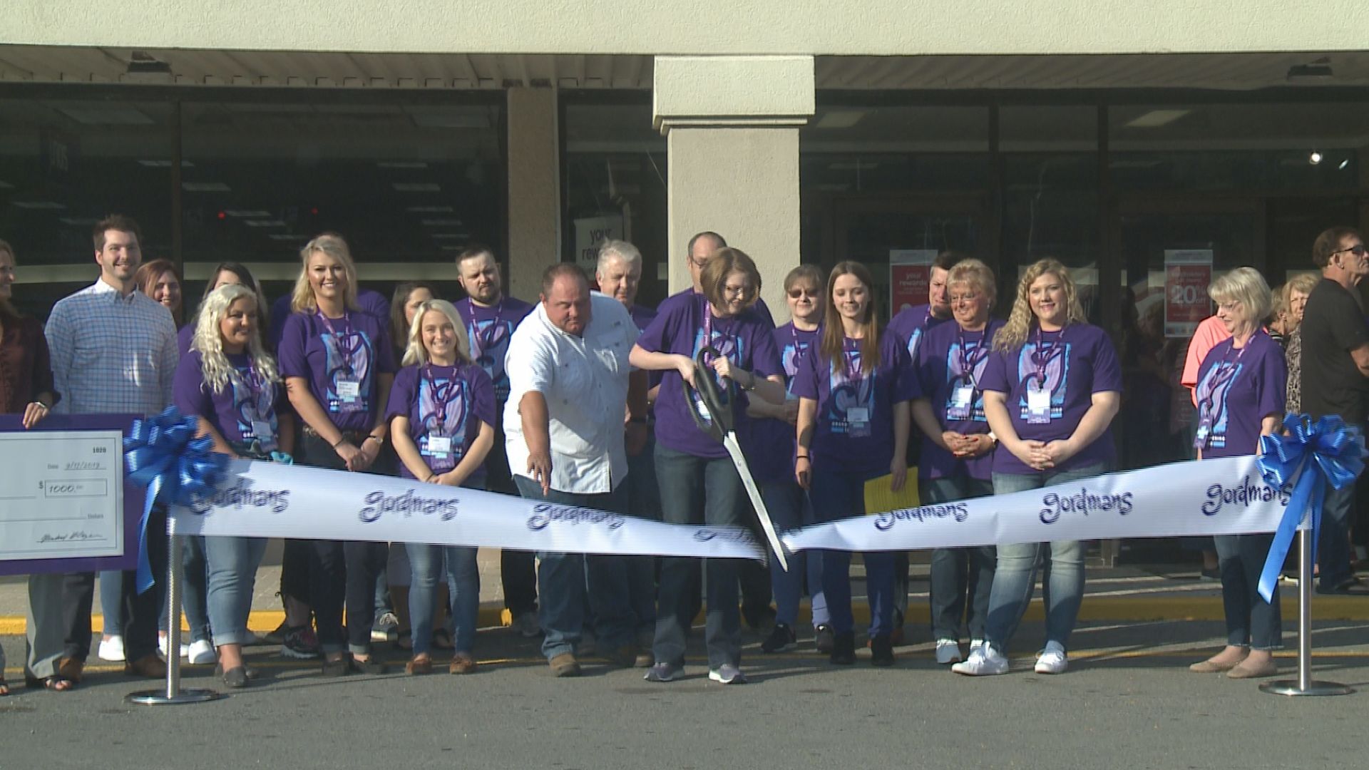Coal Run Weles Gordmans With Ribbon Cutting Ceremony
