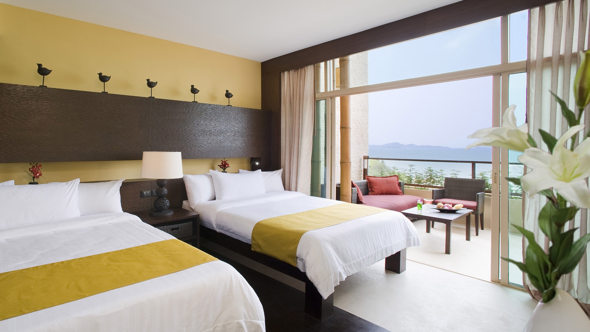 Hotel Room Bed Stylish Modern Wallpaper Background Full HD 1080p