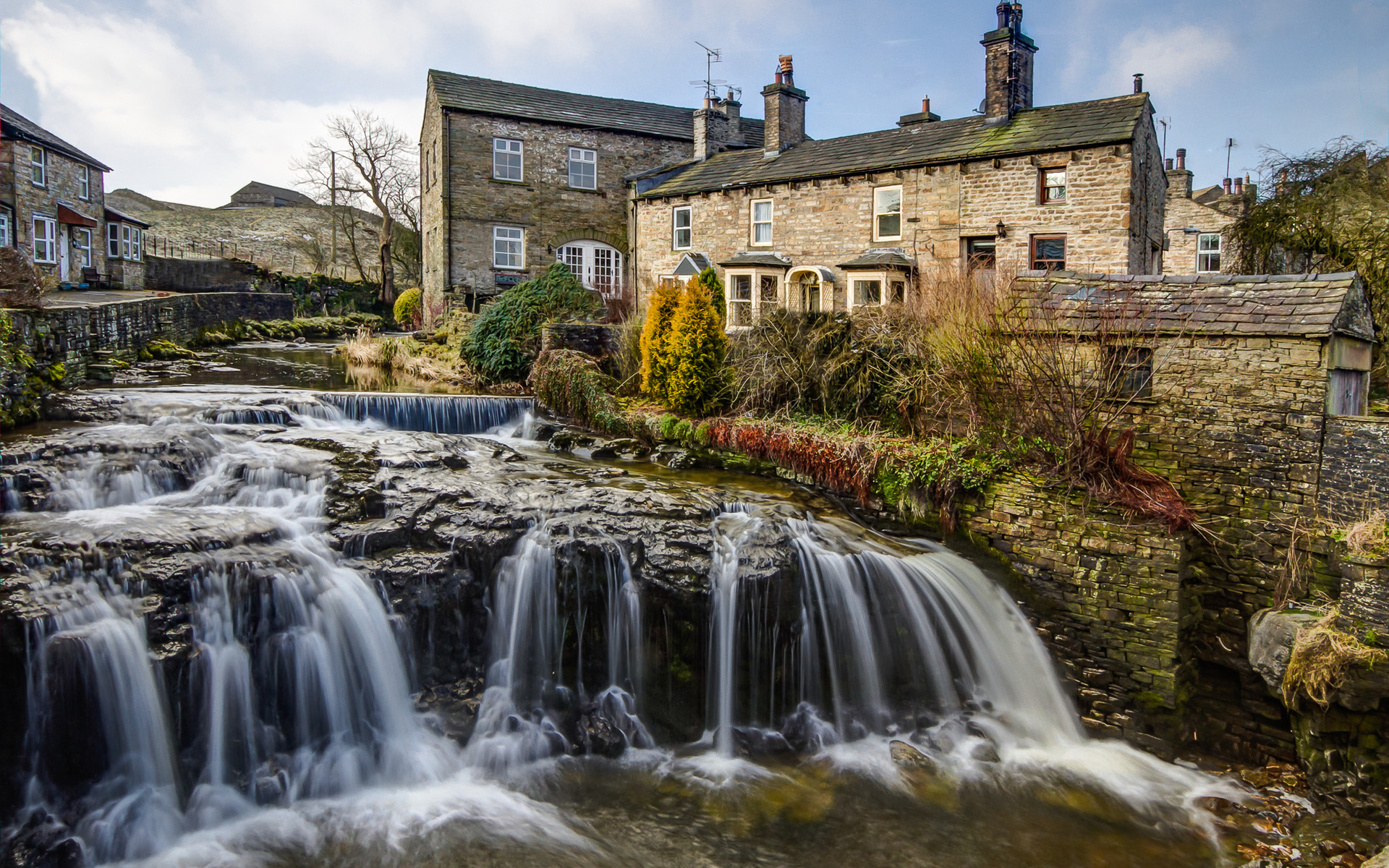 England House Water Man Made Town HD Wallpaper