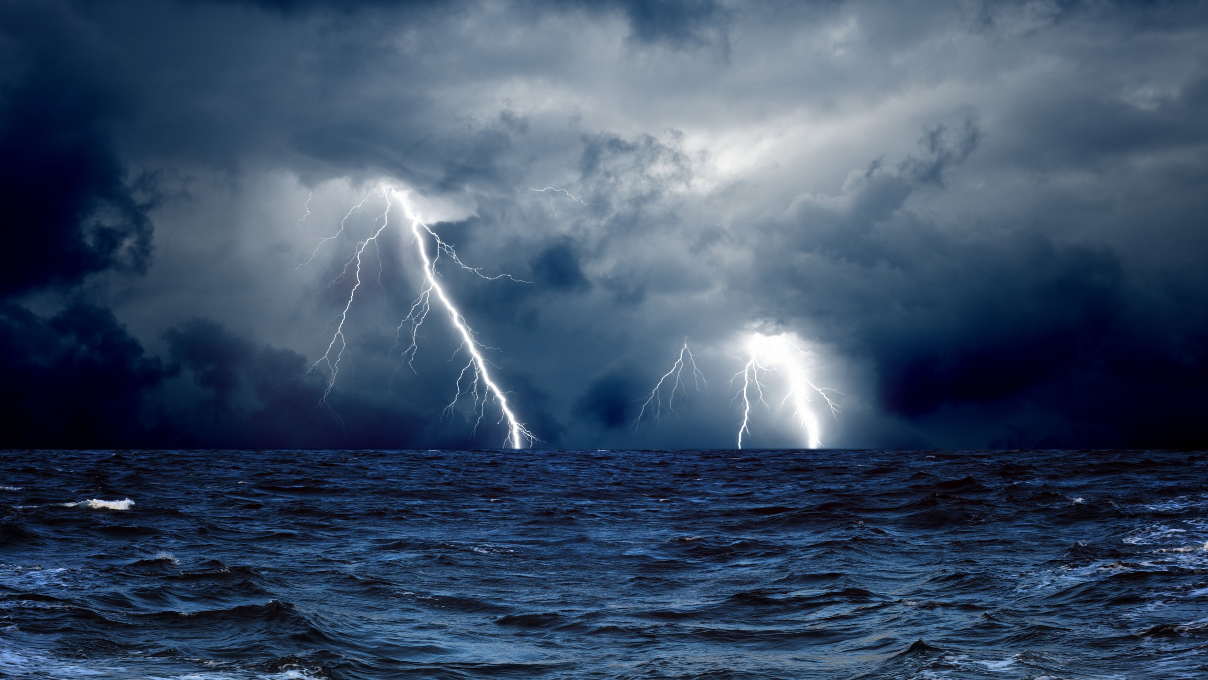 Wallpaper Sea 5k 4k 8k Ocean Storm Lightning
