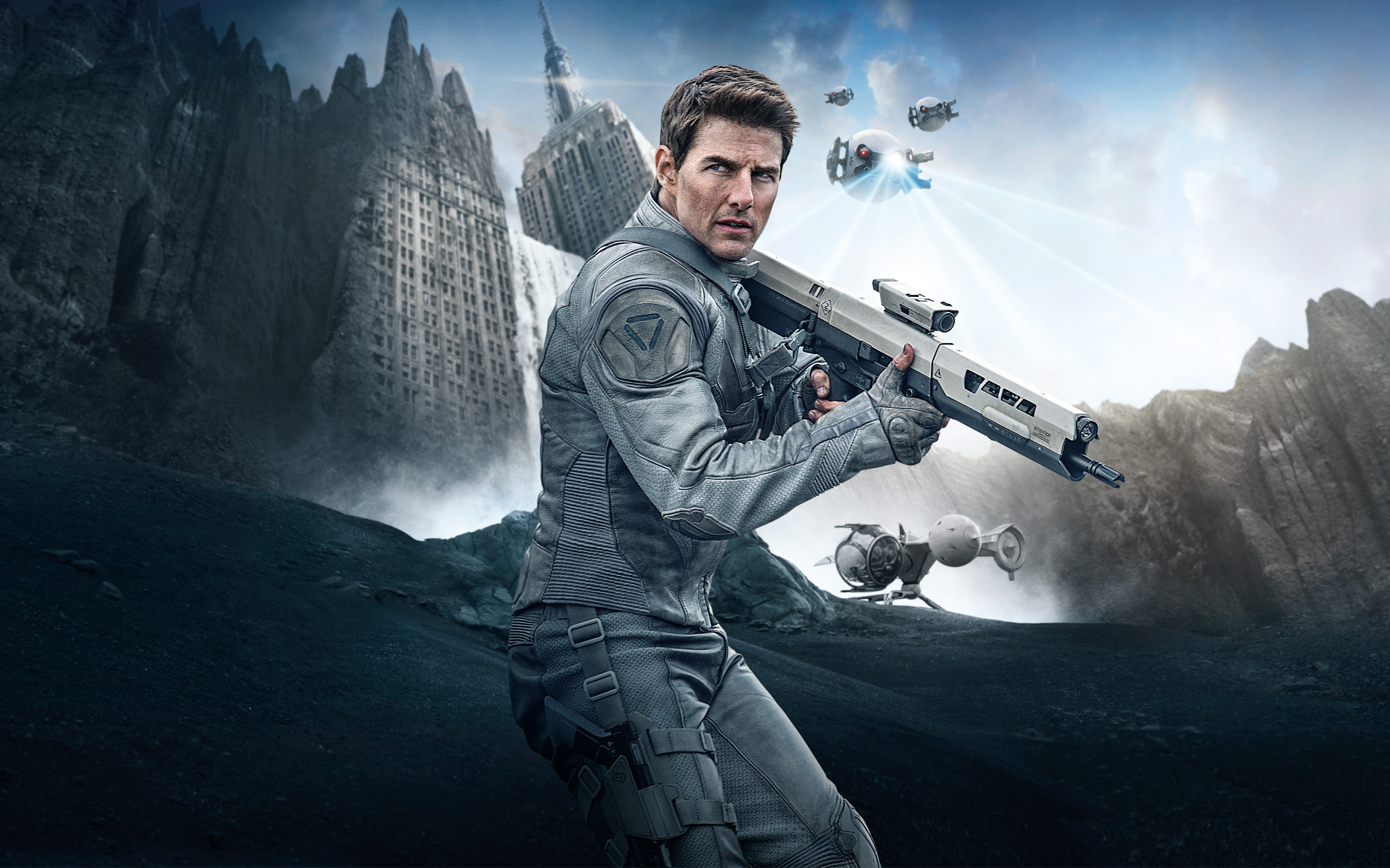 Tom Cruise In Oblivion Wallpaper HD