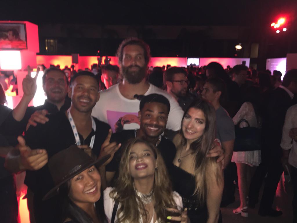 King Bach On With Family At Vidcon Rclbeauty101