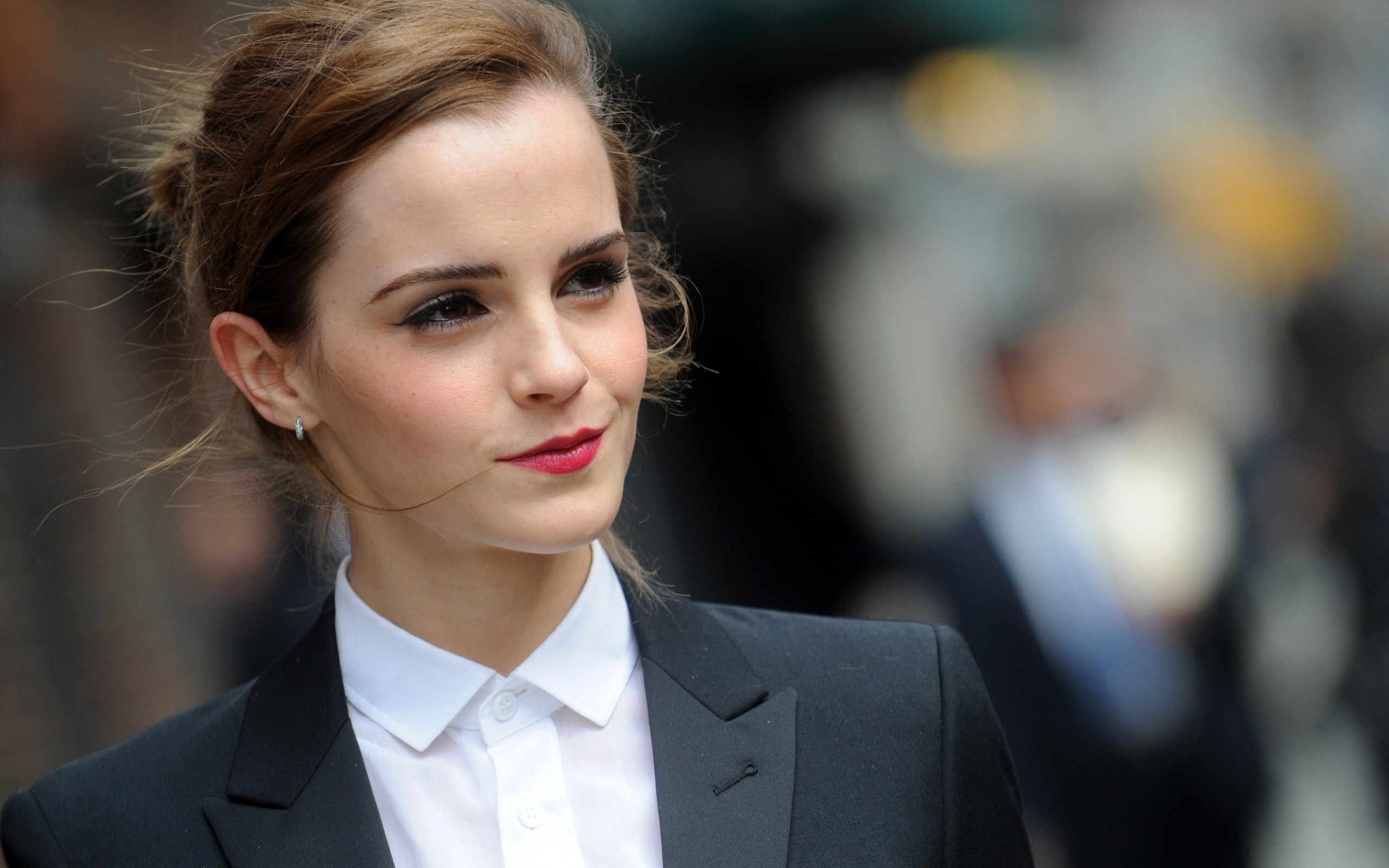 Emma Watson Celebrities Wallpaper