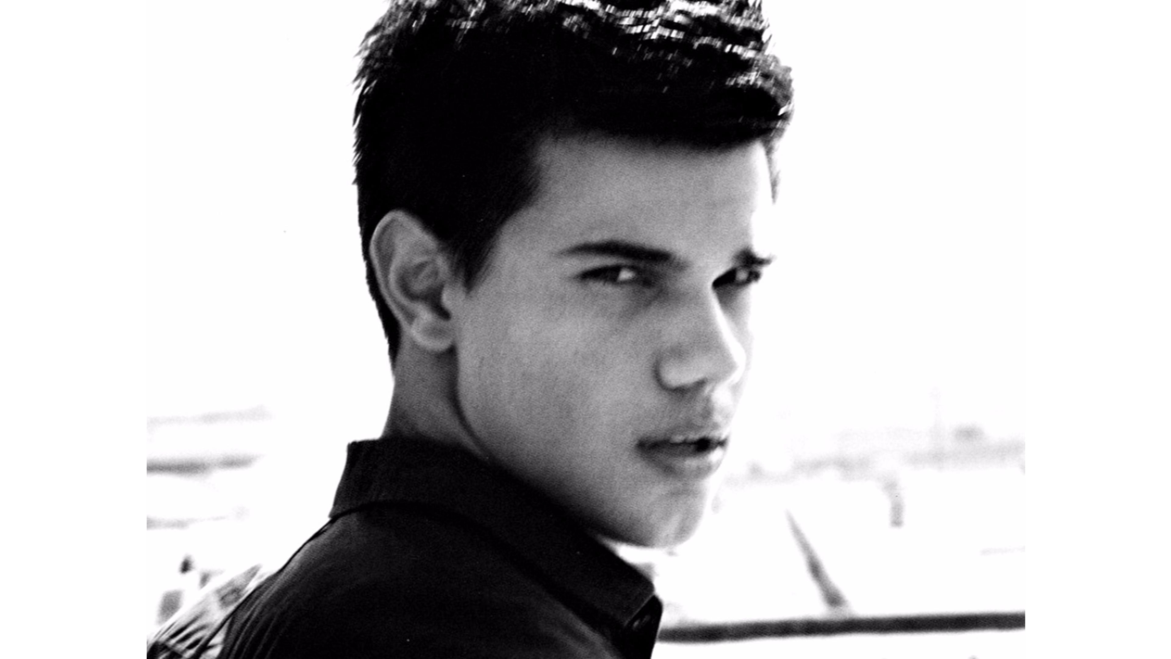 Taylor Lautner Background The