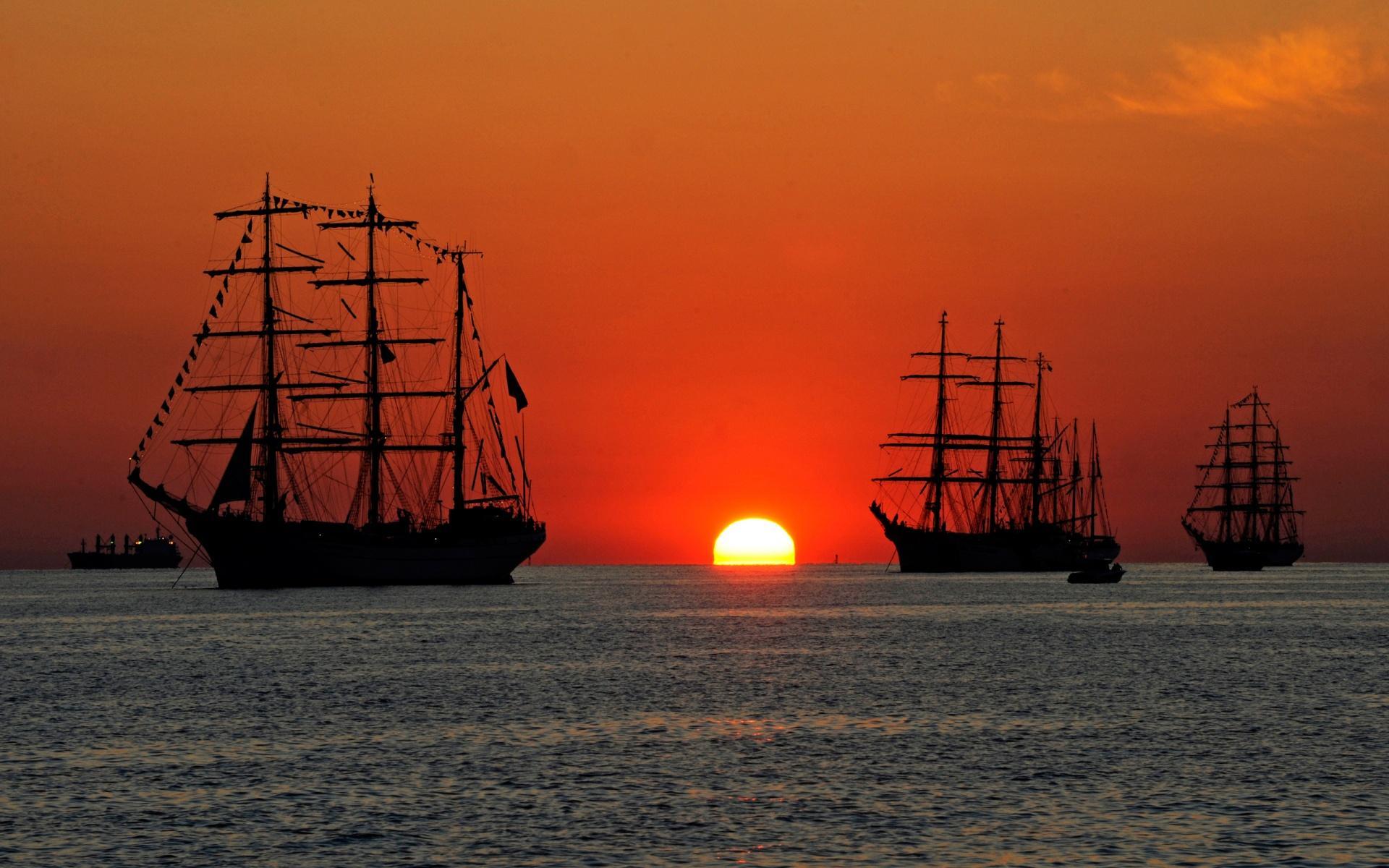 Gro Segler Auf See Im Sonnenuntergang HD Desktop Hintergrund