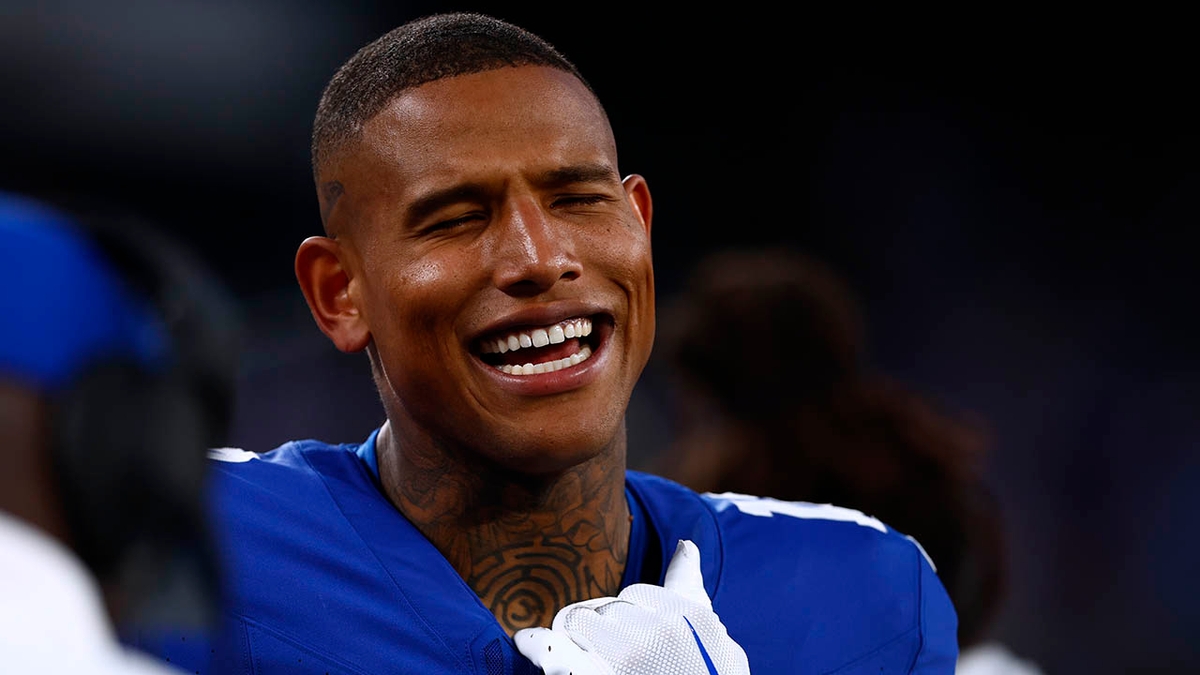 Giants Darren Waller Embracing High Expectations Relishing Wallpaper
