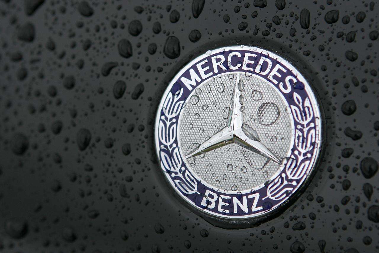 Mercedes Benz Logo Wallpaper