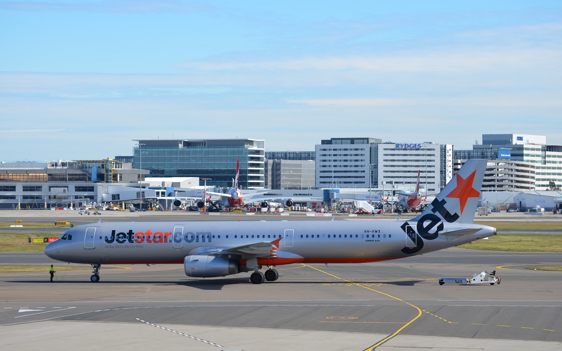 Vh Vwx Airbus A321 Jetstar At Sydney Airport HD Wallpaper