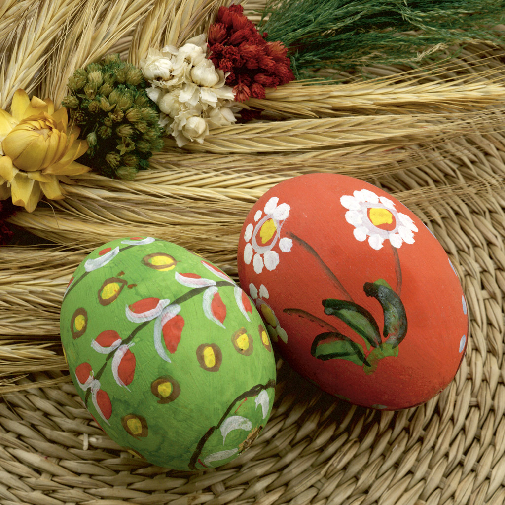 Colorful Easter Eggs For iPad Wallpaper April