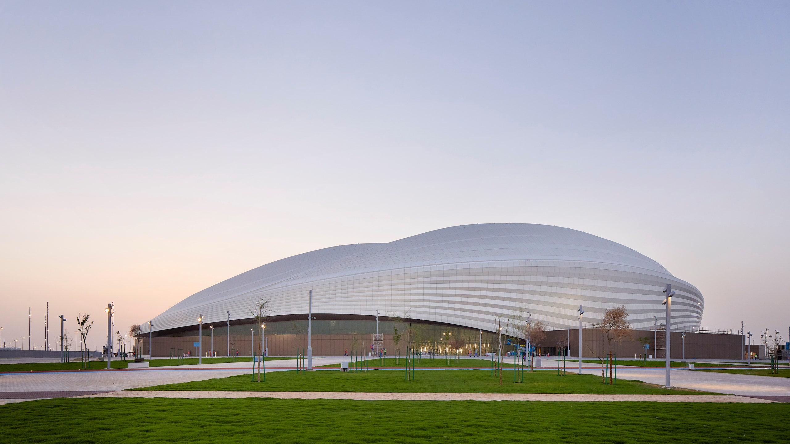 Zaha Hadid Architects Pletes This Majestic Stadium For Qatar S