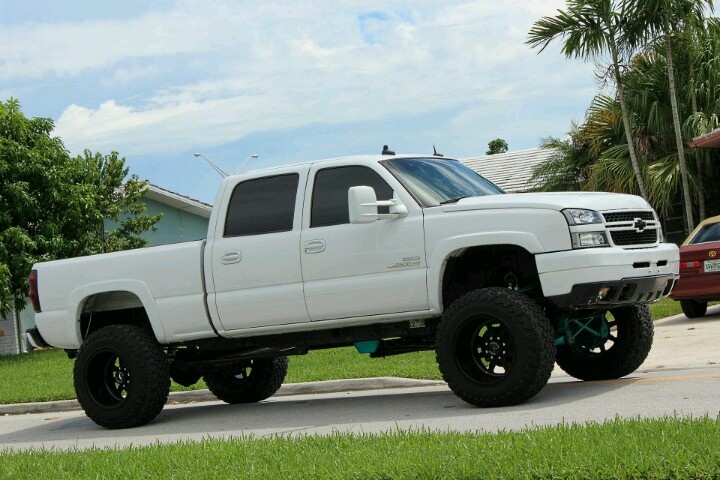 Lifted Duramax White Perfection
