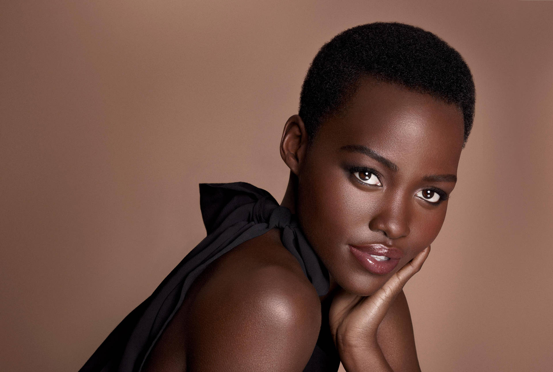 Lupita Nyong O Beautiful Actress HD Wallpaper