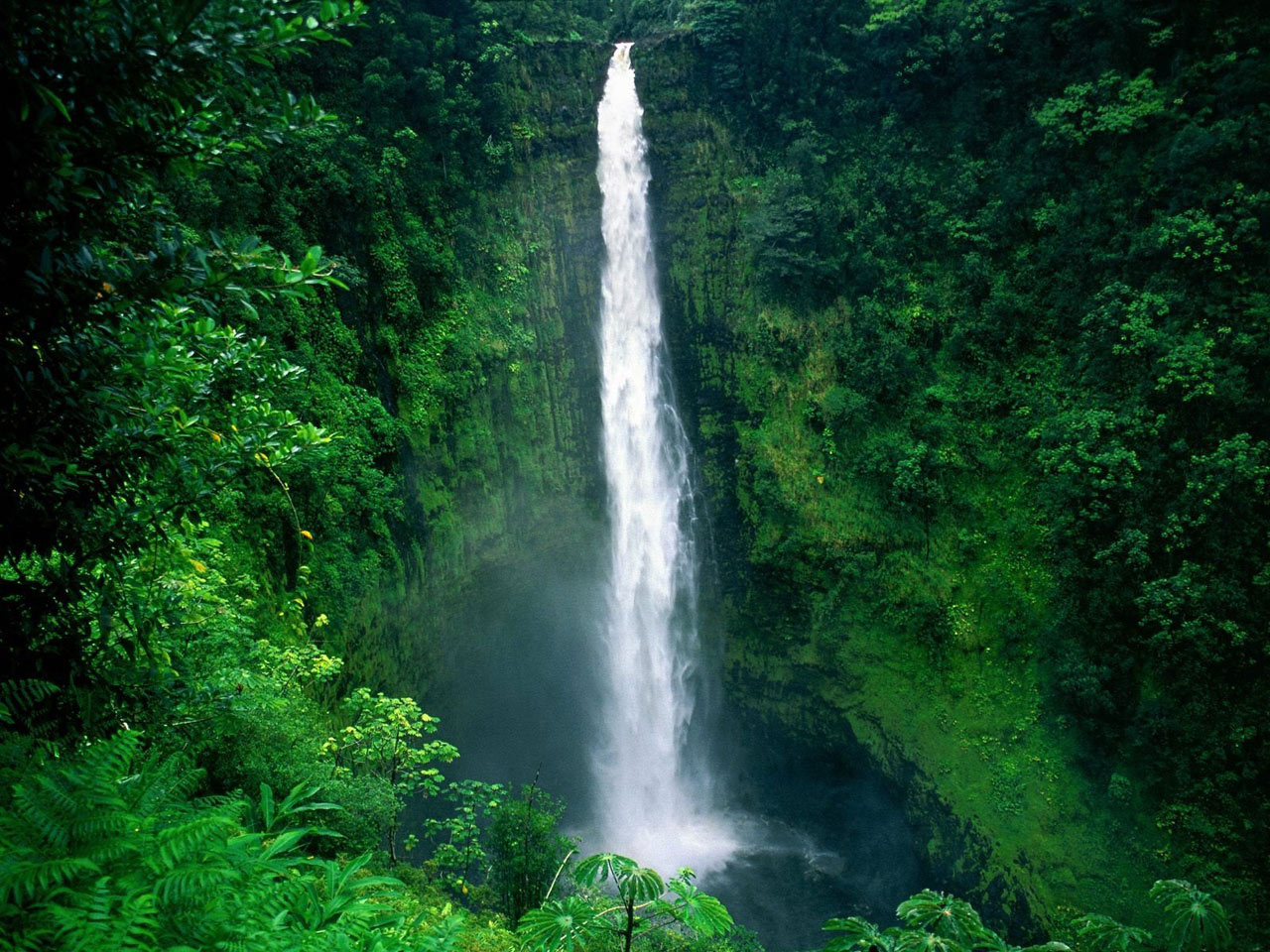 Free Hawaii island Waterfall computer desktop wallpapers pictures