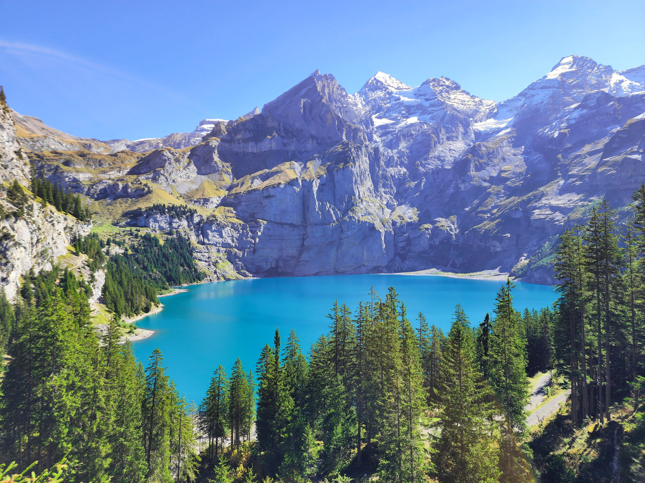 A Morning At Oeschinensee Wallpaper