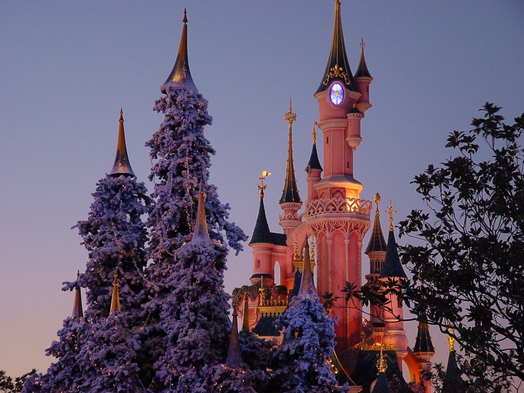 Disney Castle In Christmas Wallpaper Desktop