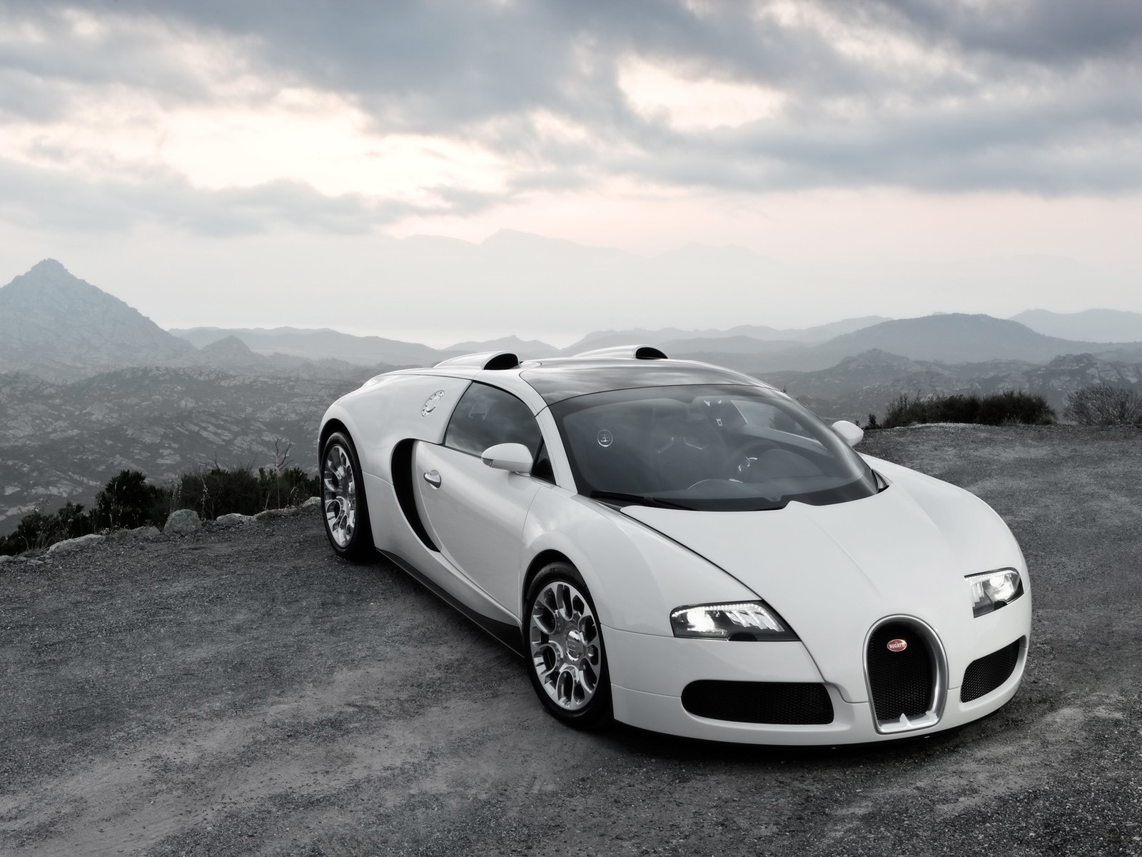 Bugatti Veyron Desktop Wallpaper