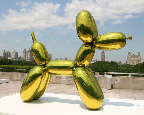 Travelogue Of An Armchair Traveller Giant Balloon Dogs Jeff Koons