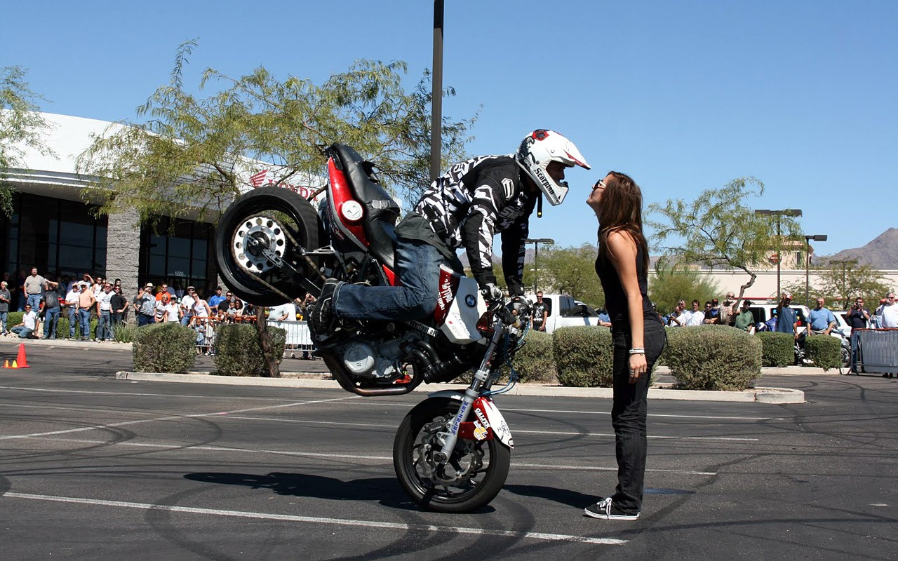 Bike Lovers Couple Riders Wallpaper HD