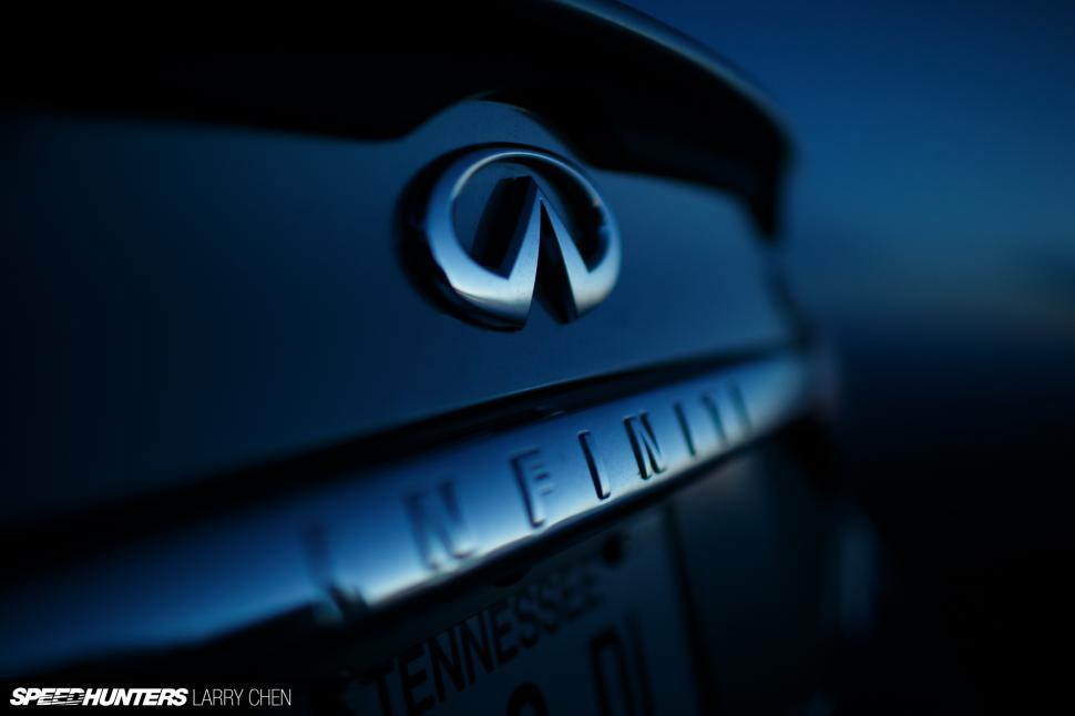 Infiniti Logo Macro Night HD Wallpaper Cars Better