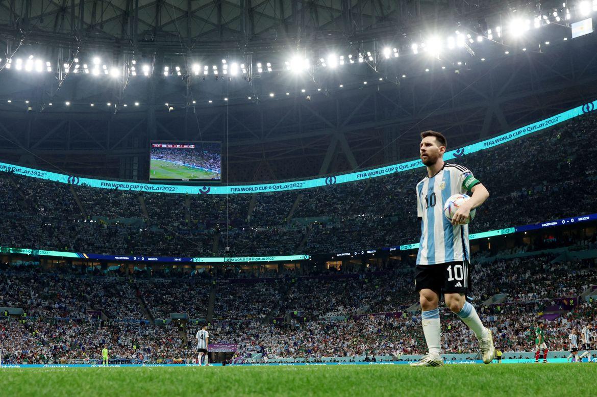 Photos Messi Magic Guides Relieved Argentina Past Mexico In