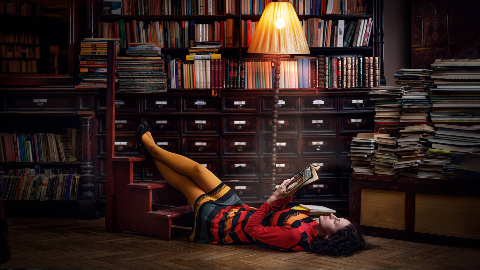 Reading Book Wallpaper