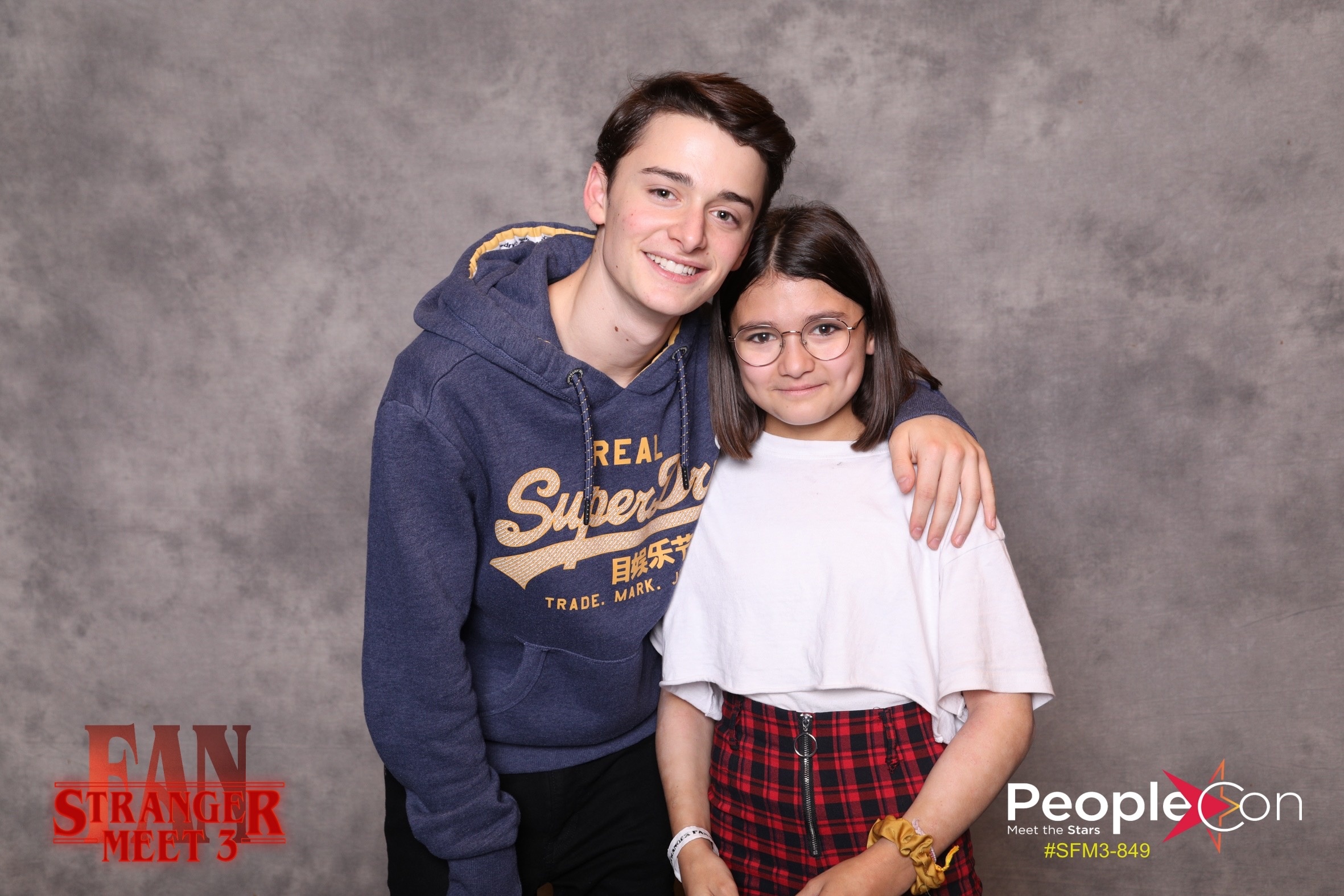 Noah Schnapp Wallpaper