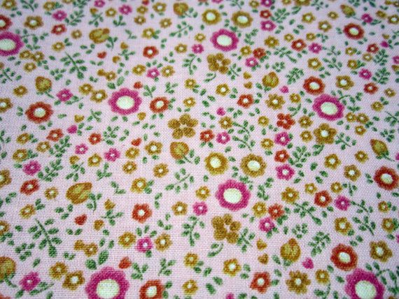 Cotton Fat Quarter Pink and Gold Posies on Blush Pink by thredz 275
