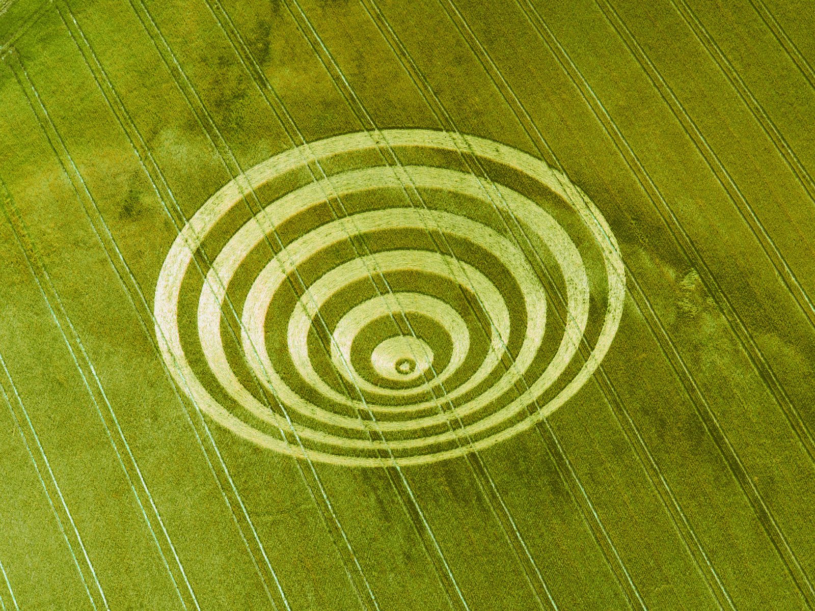Crop Circles Free Desktop Wallpapers for HD Widescreen and Mobile