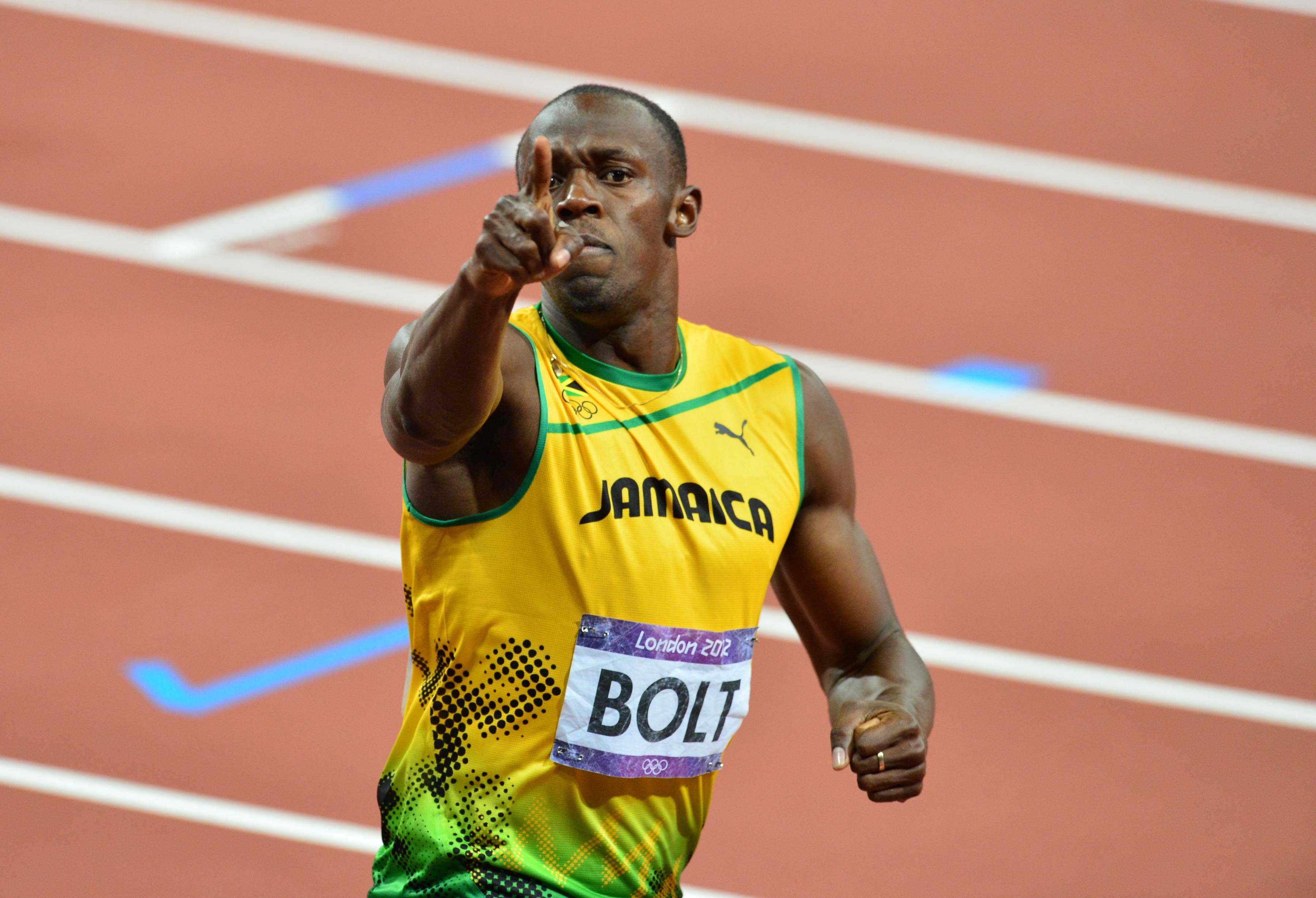 Usain Bolt inspires babies to strike an adorable pose