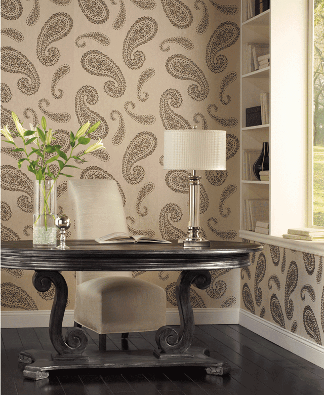Black And Cream Paisley Wallpaper Appears More Subdued In This Home